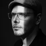 Porträtfoto von Paul Siegel